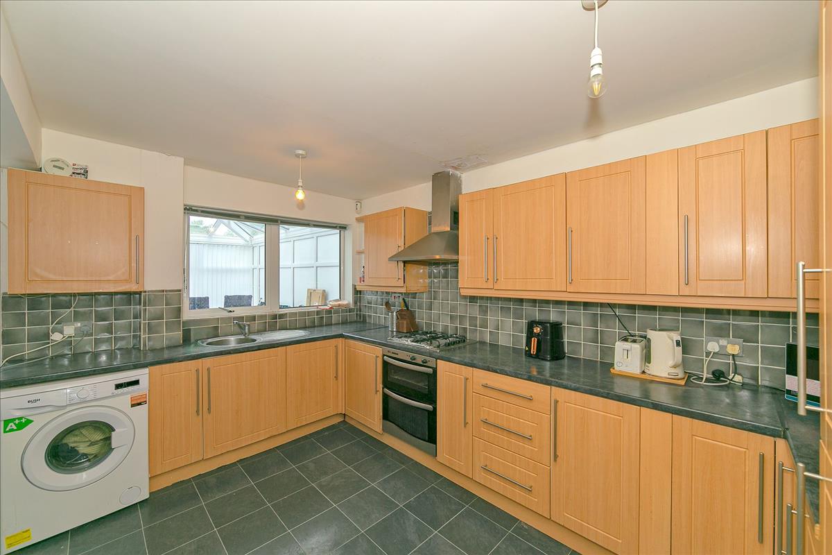 Property Image b1192f28-4e34-47f3-8ba3-b5b2ca125c62