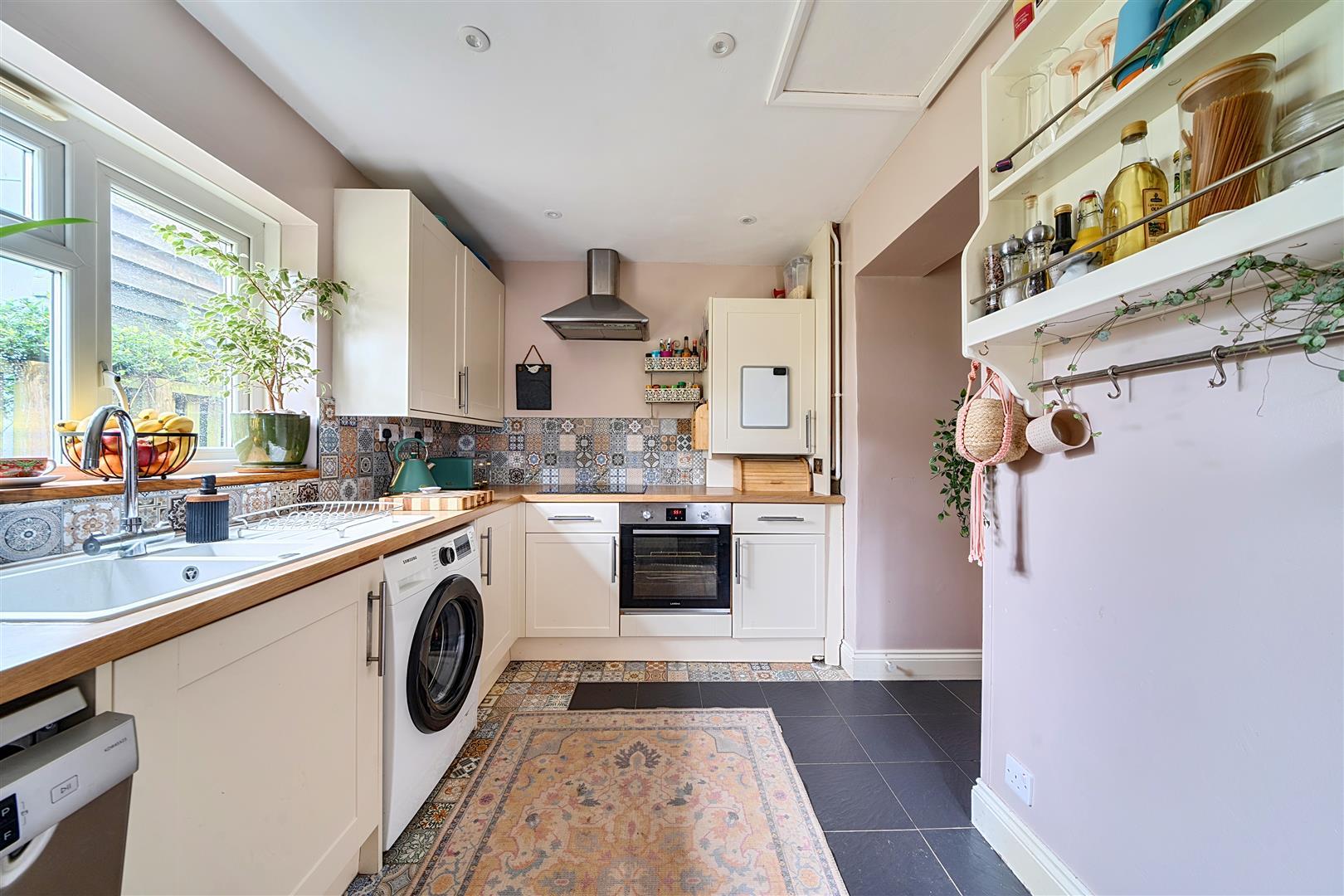 Property Image b12ad385-8e42-4118-b77f-e04df0c27815