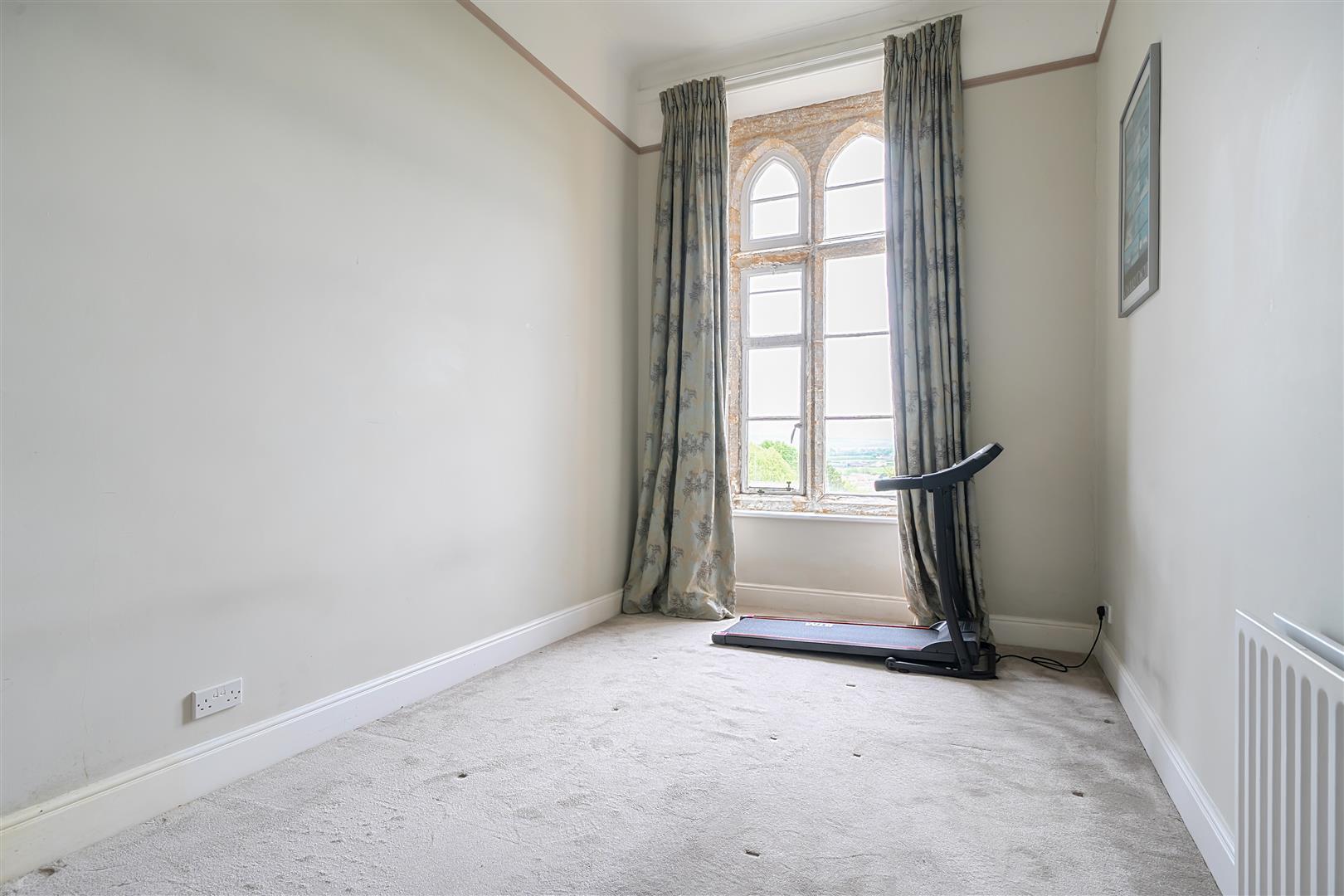 Property Image b12ea319-778c-4bfa-bf49-421e81b80d2c