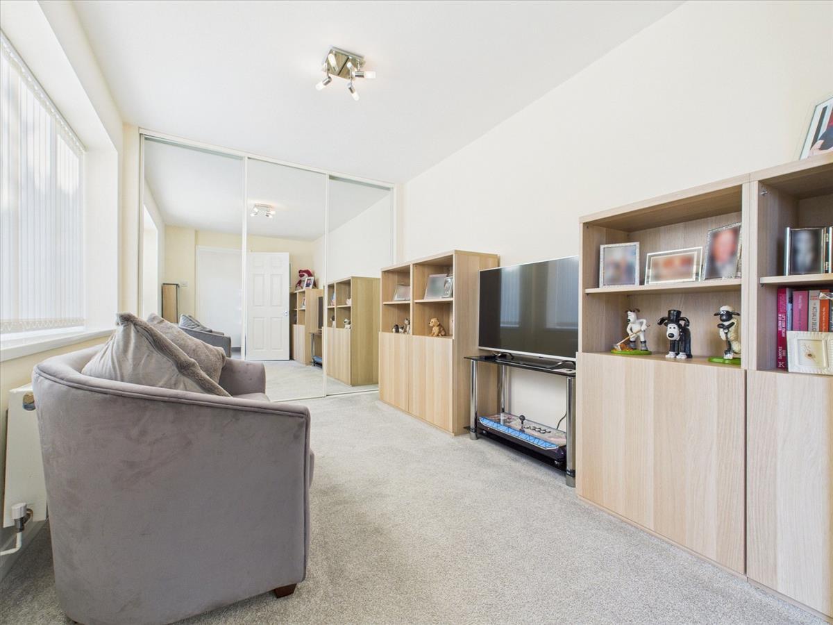 Property Image b131c299-cc1a-46e2-954f-75e9987dc40d
