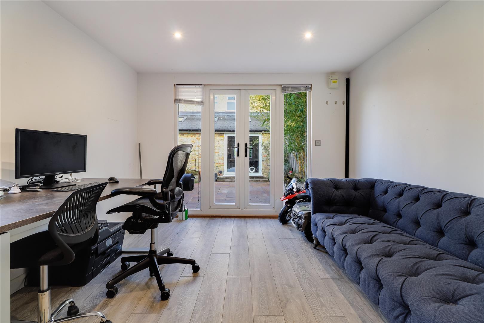 Property Image b1364c16-93ef-45e8-9c63-2c31e04b1c33