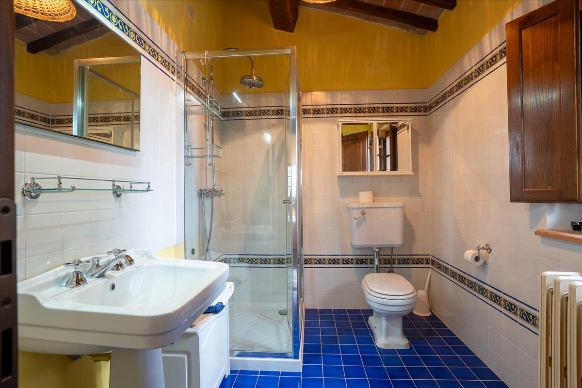 Property Image b15546f5-2c34-462f-8631-ac48941198f4