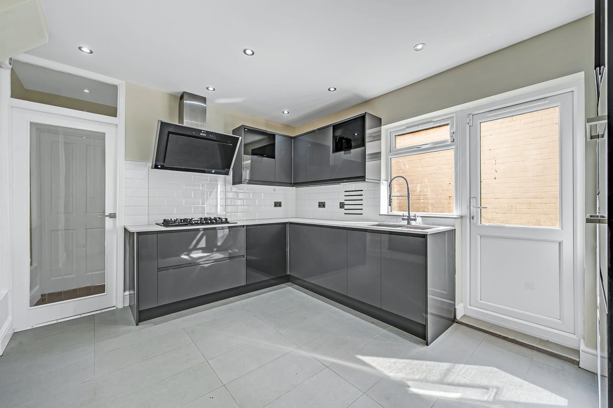 Property Image b15b4503-defd-4094-af30-471a99108bb3