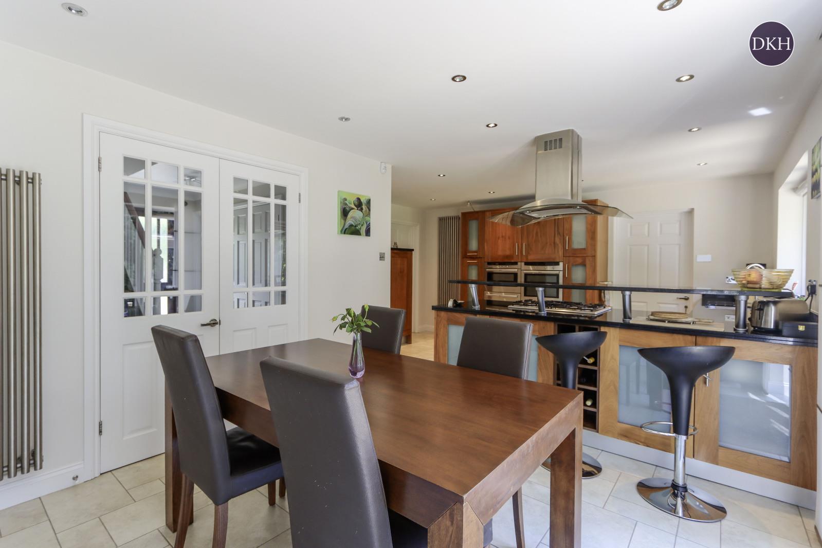 Property Image b162fb83-443f-4236-9814-4b584e6d7c15