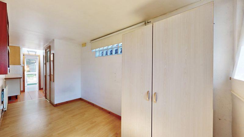 Property Image b1645569-9298-49fe-abf9-03ed6c61f131