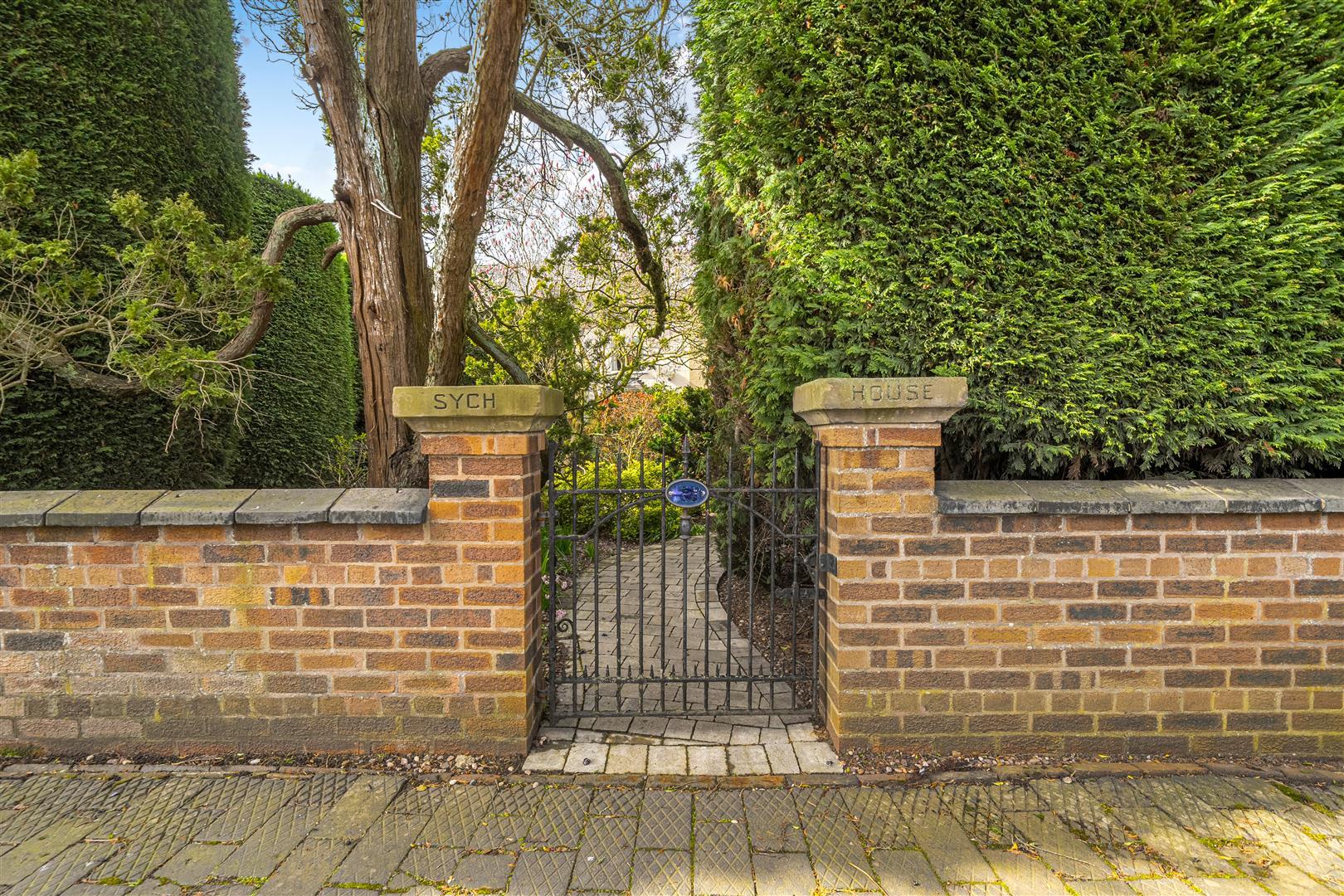 Property Image b167443a-a0c9-4632-b303-f8605b6bce75