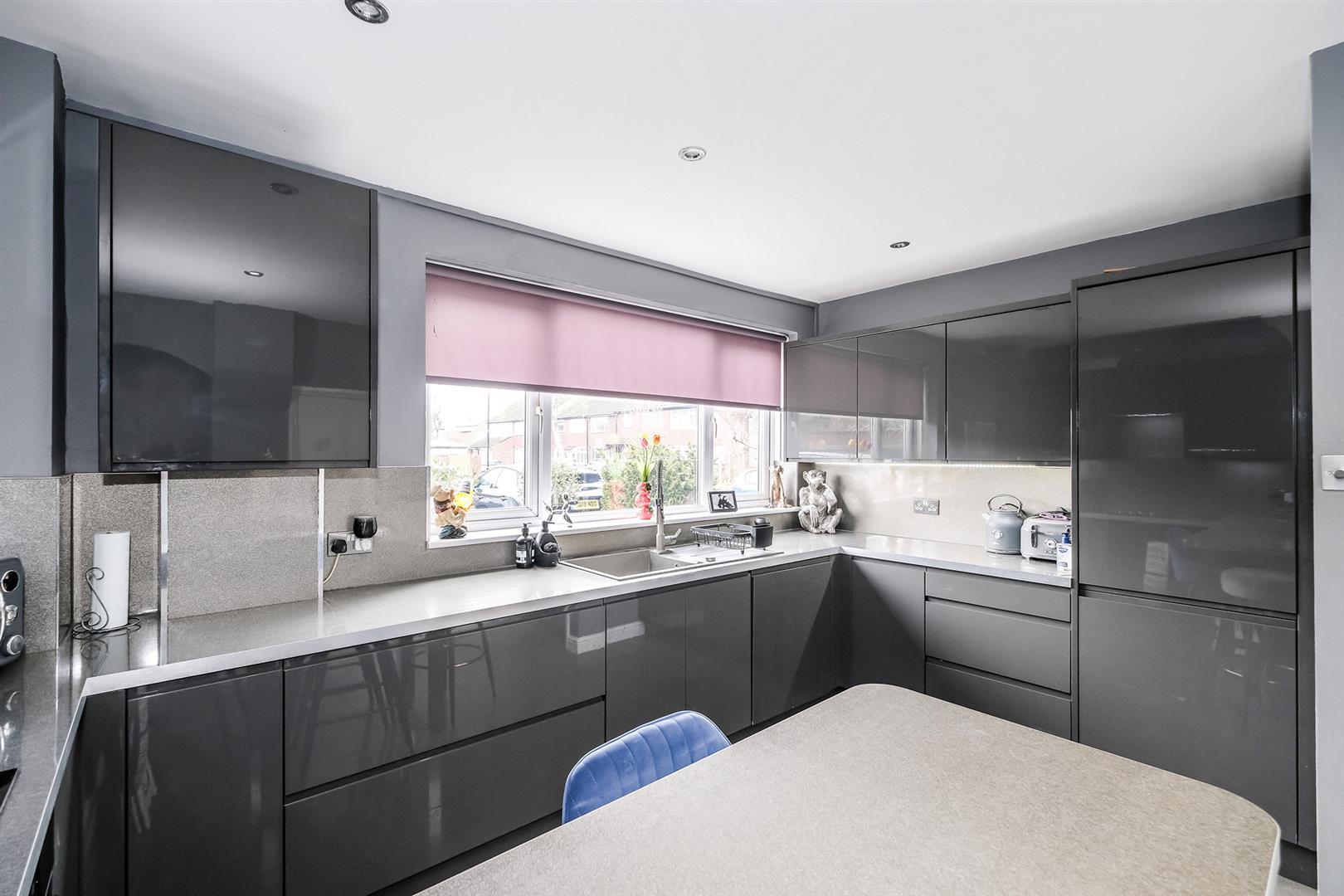Property Image b172432e-ca93-4eed-85b2-b2f4c81e2fbd