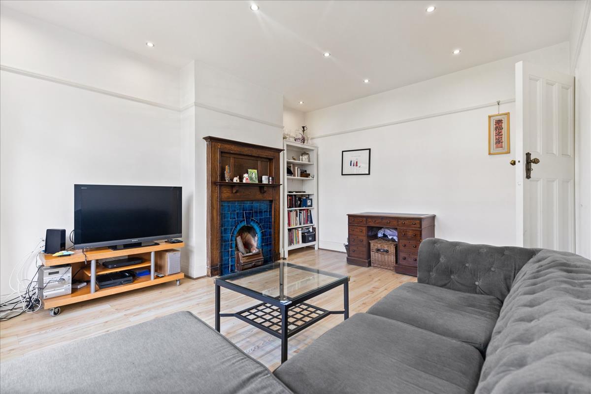 Property Image b173b7e3-88f4-4f80-8c80-36817637d701