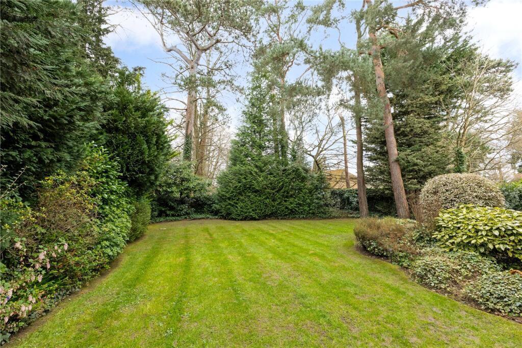 Property Image b17d4b8d-05f1-438a-93c8-581231a4b873