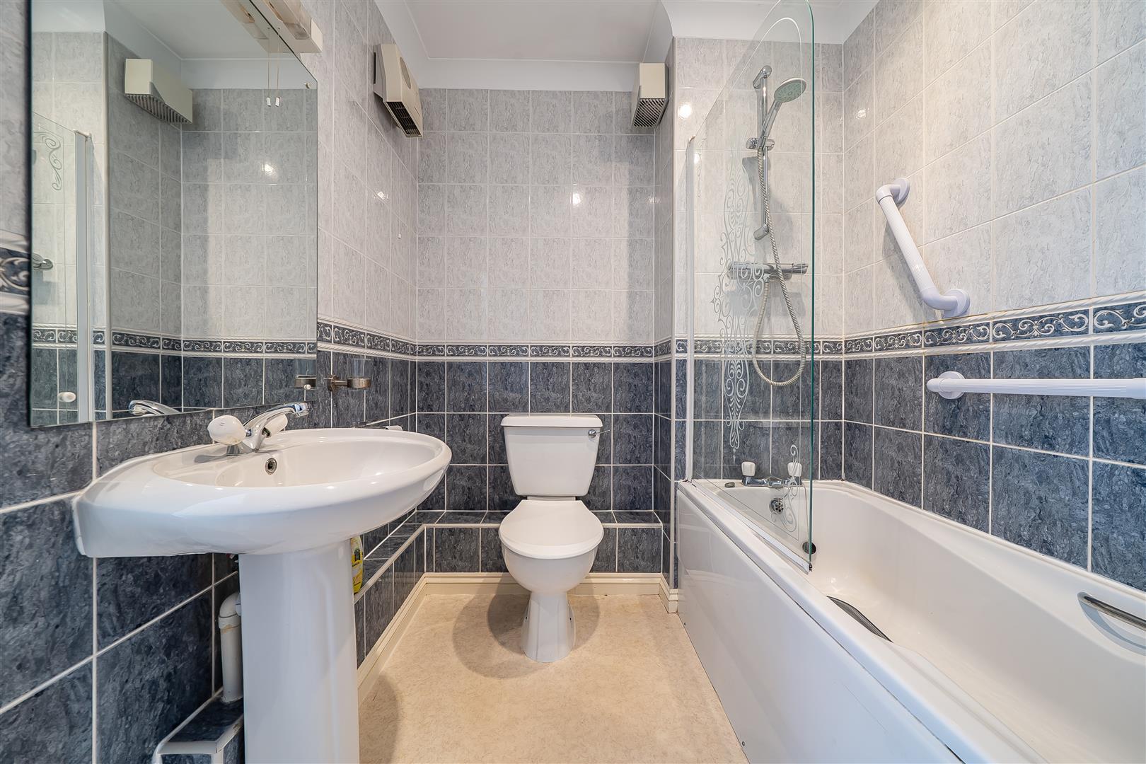 Property Image b17e6adb-7e9d-4399-98fb-a58dbf9c0605