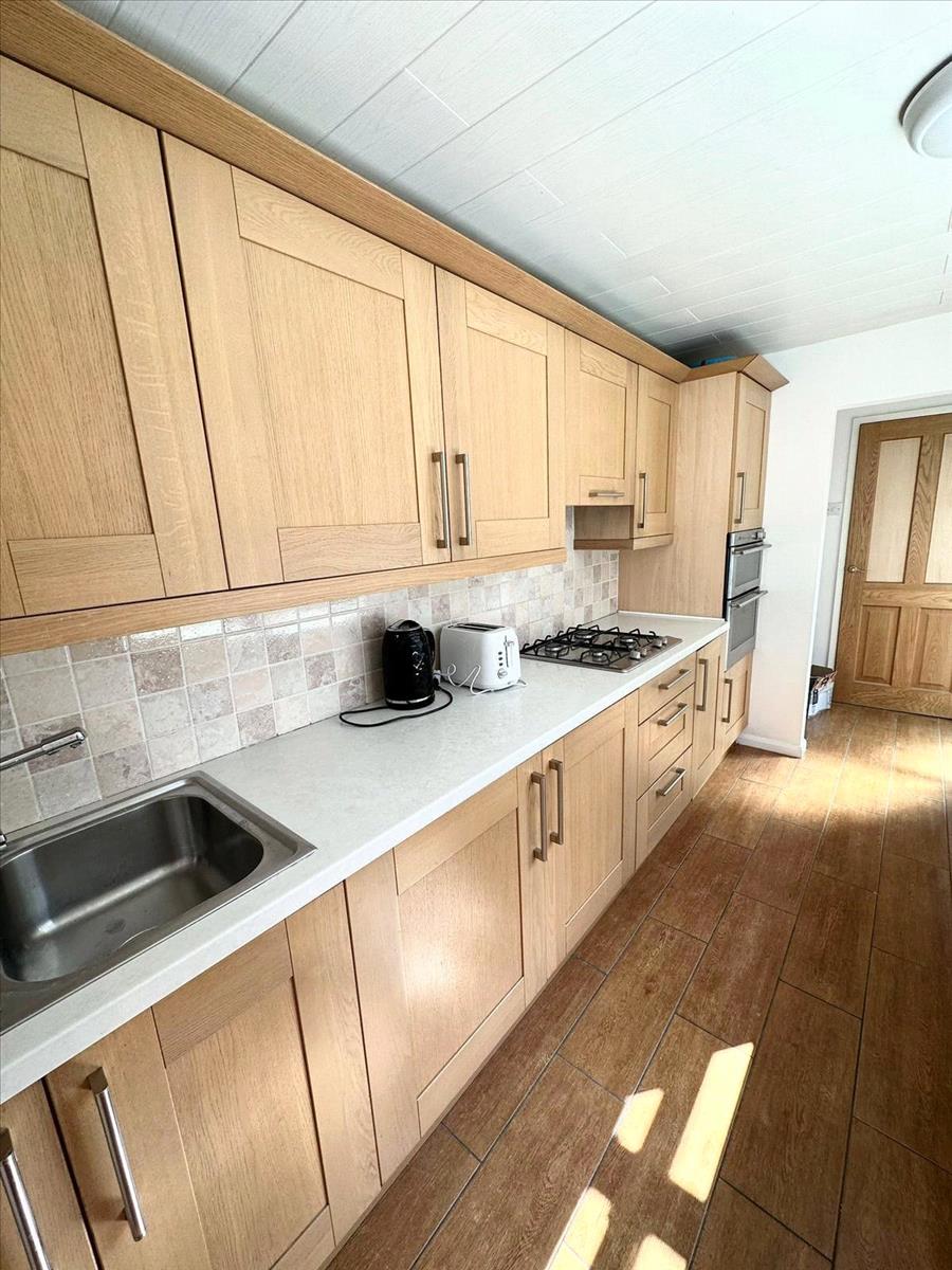 Property Image b1845a4d-cb79-4696-965a-cd2985e18e6c