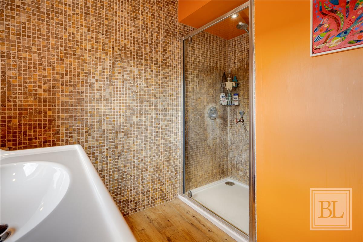 Property Image b18630ae-70c3-468f-8570-ddca1d5723a9