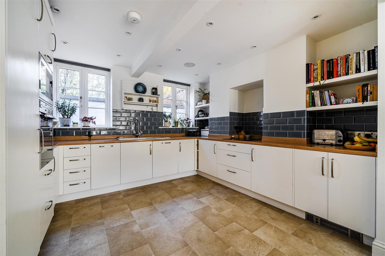 Property Image b18dec1f-5f8c-4504-9aaf-bdcd658c452d