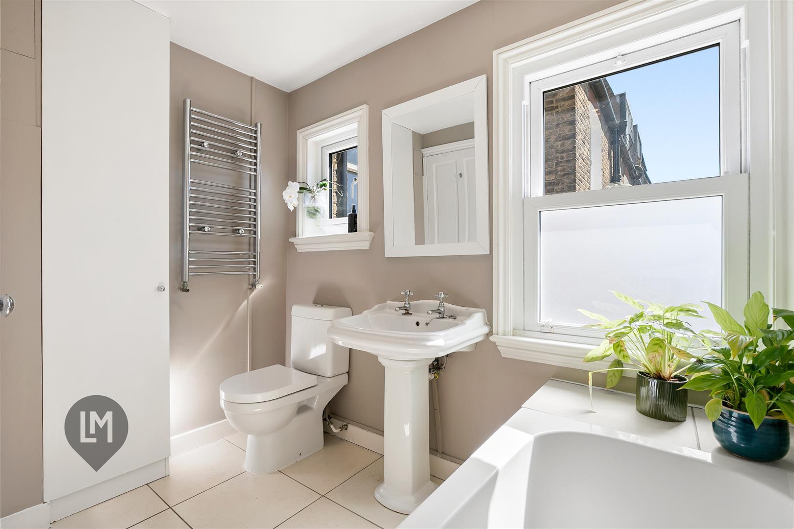 Property Image b18e8558-faac-4fbf-9503-2583b0af2f87