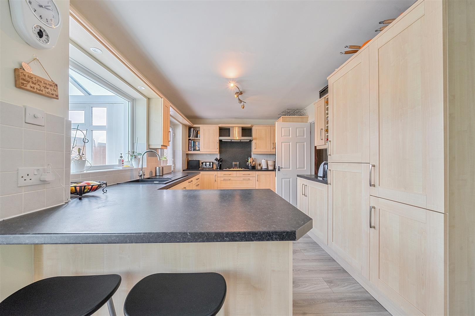 Property Image b1916276-8b82-4ca2-b7b8-bf342cffa04b