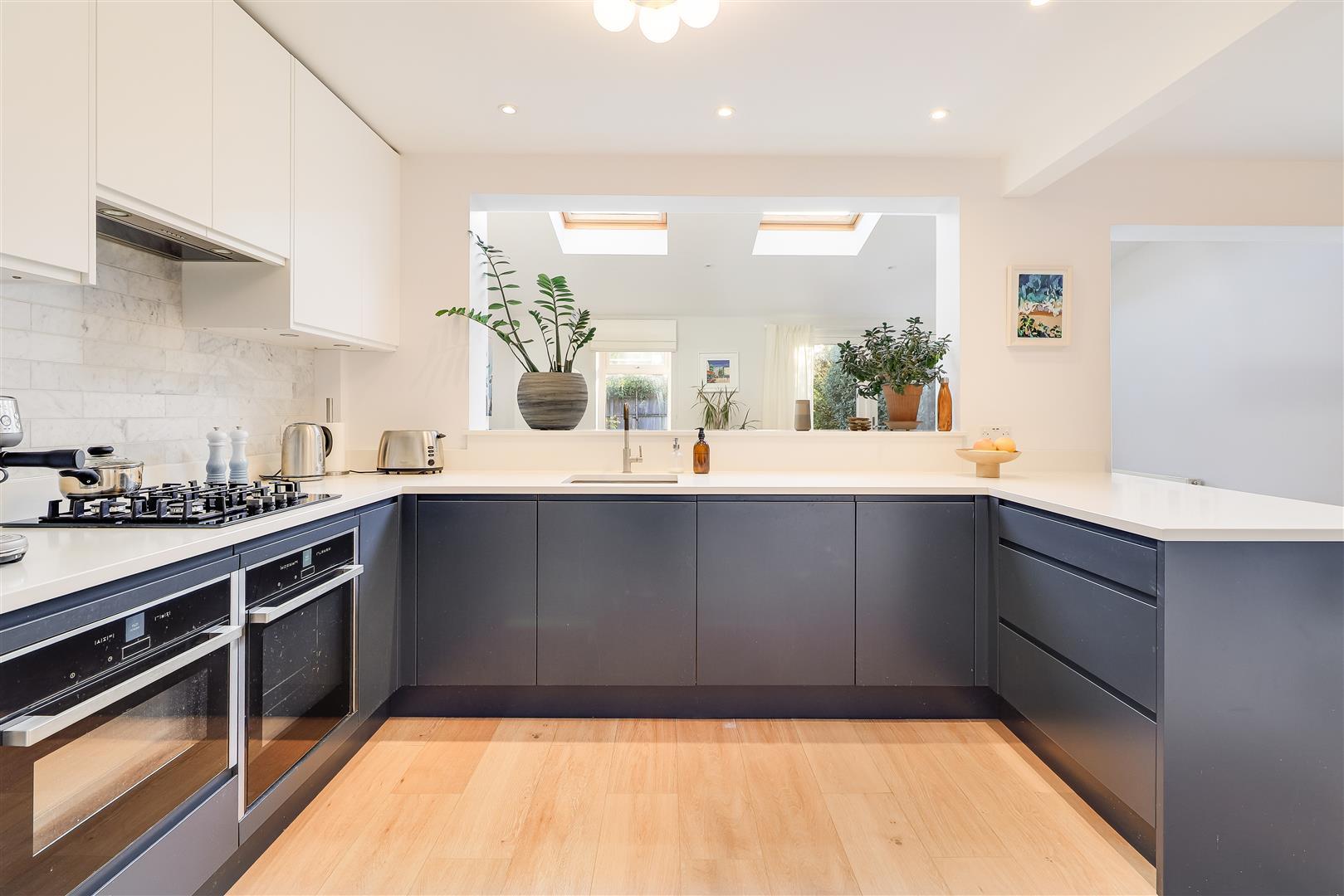 Property Image b1bdbe74-d38a-4959-aedc-6986a6c594d3