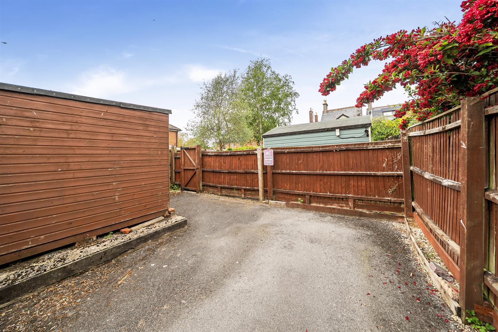 Property Image b1ccfabe-510e-4d1e-a75a-150029a3dfd4