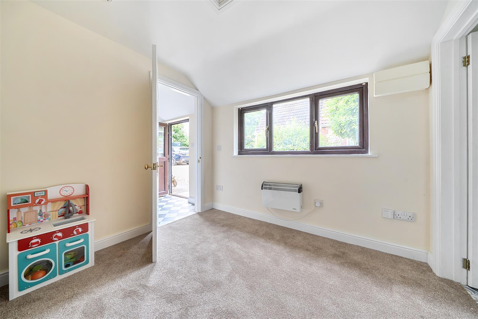 Property Image b1ef55b3-e28c-43b8-a936-f2508dc3d0b3