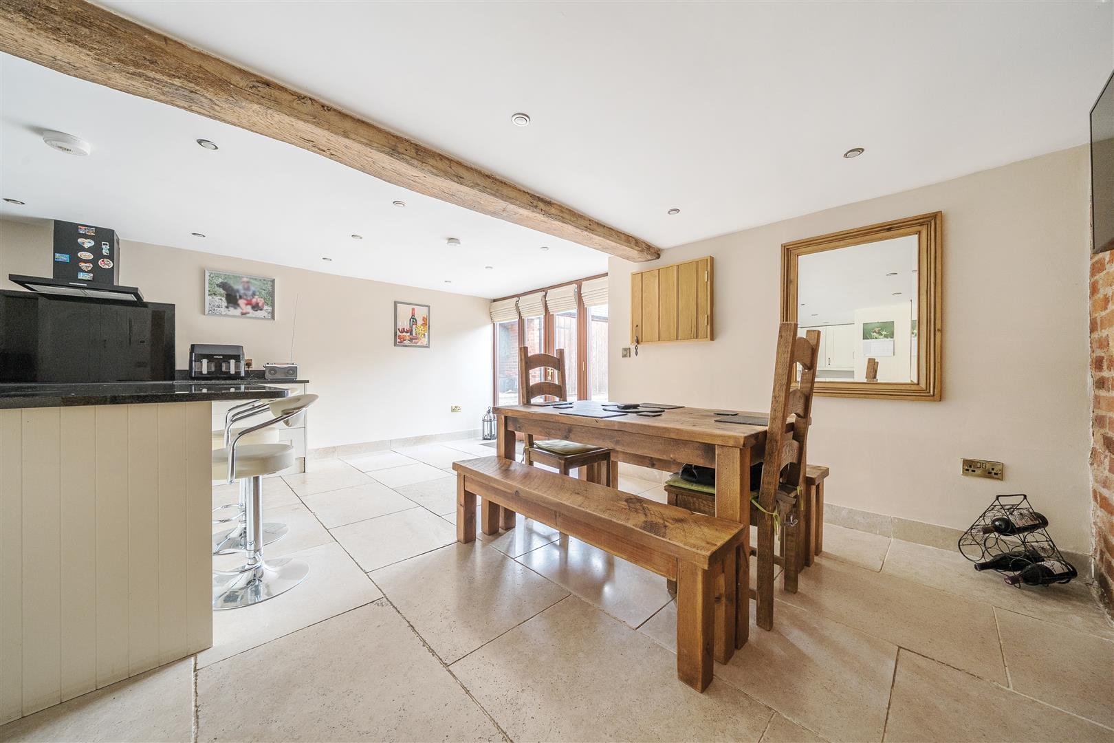 Property Image b1feab63-eb3c-402f-beea-2ddf56ab68e7