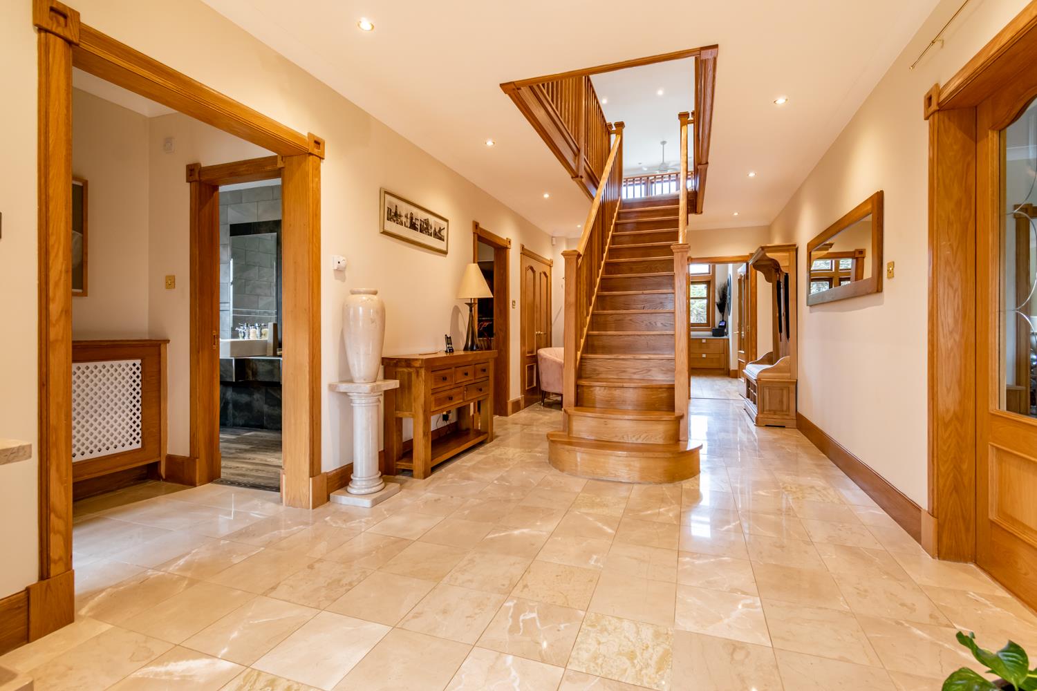 Property Image b1ff652e-abe1-410c-aa05-3dd6a6b701ed