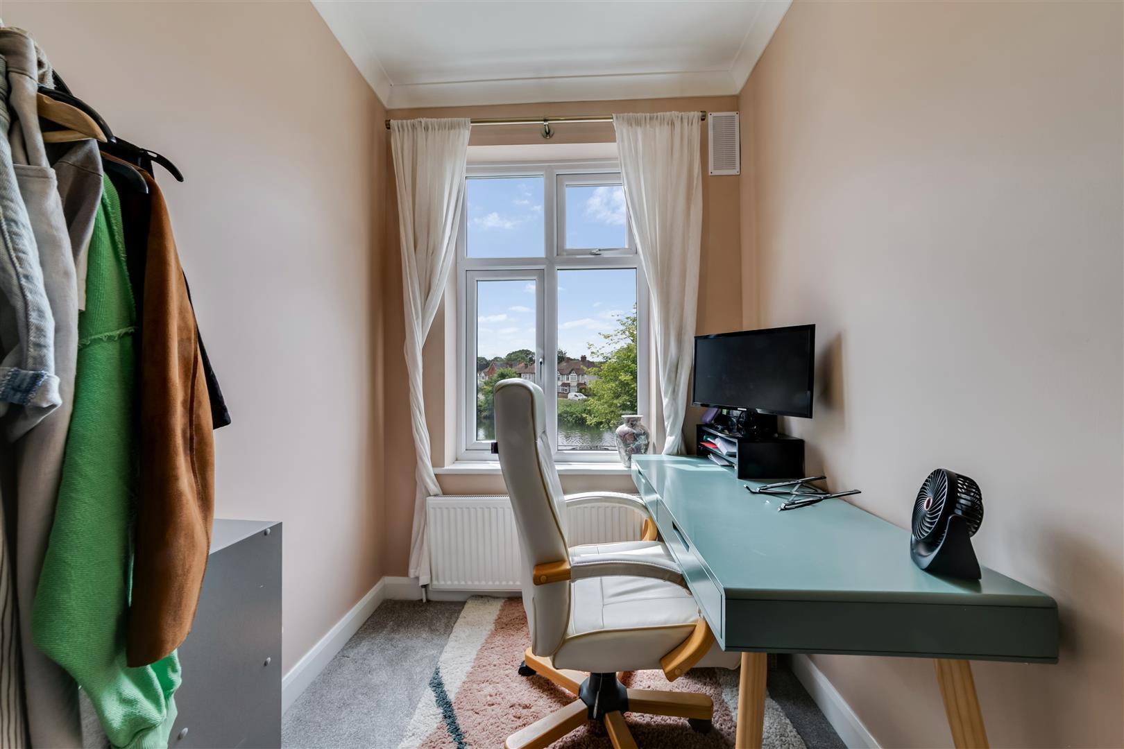 Property Image b20459f4-6fba-4afa-903f-52ed3b44d9e2
