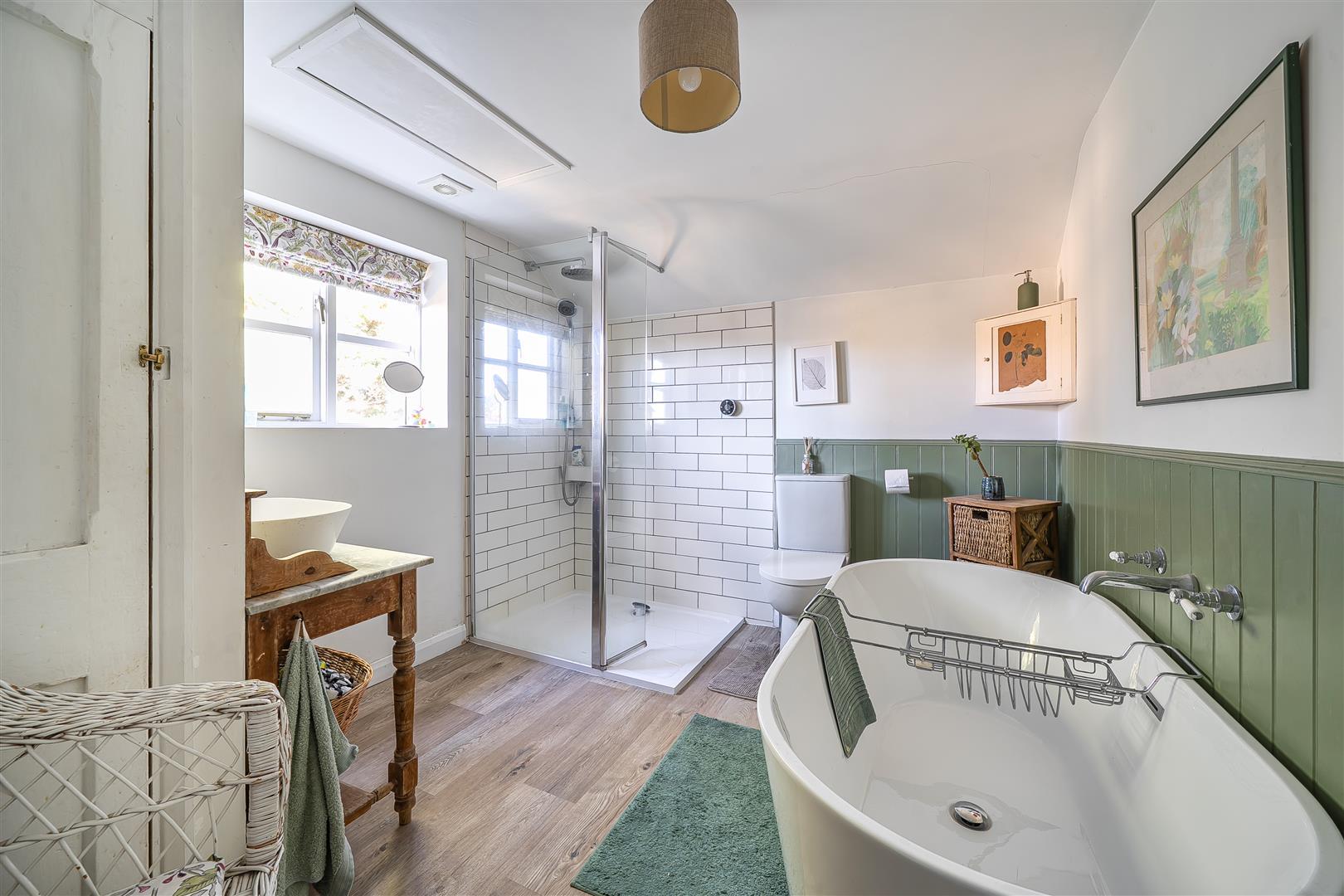 Property Image b2159531-80ce-45de-b96c-f8c27bfd1179