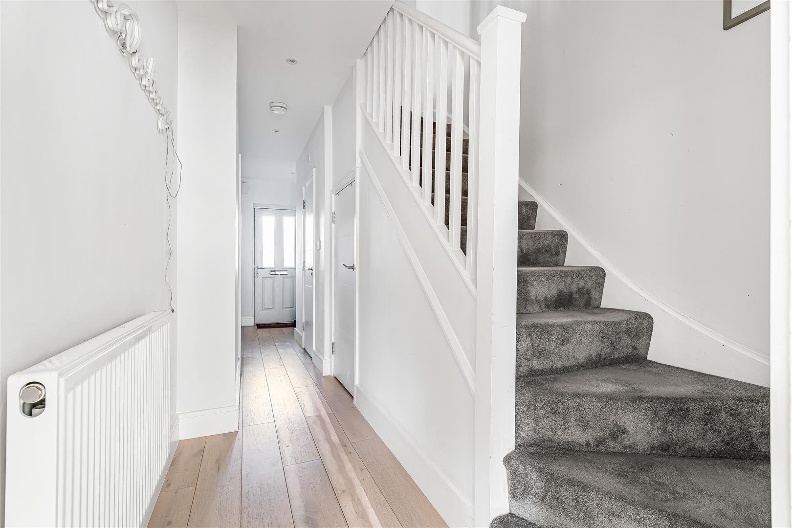 Property Image b21befb7-e3ed-424c-92c8-be78ce1848da