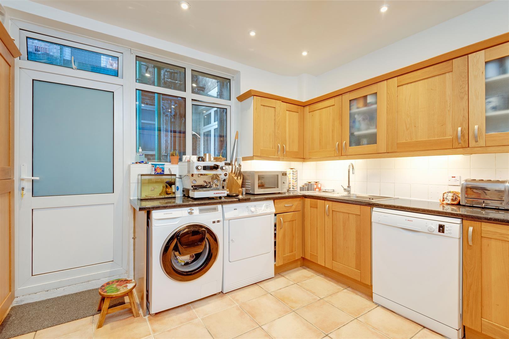 Property Image b21d1c56-2d66-47bc-a92c-85be189283ec