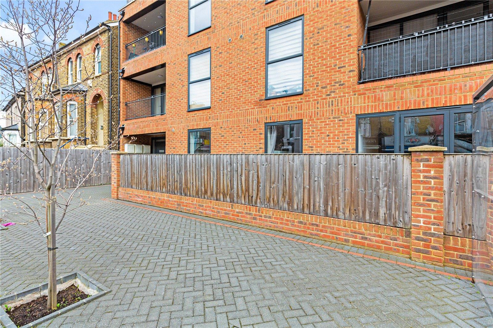 Property Image b223818b-f065-4a2b-abba-6997a0754ac3