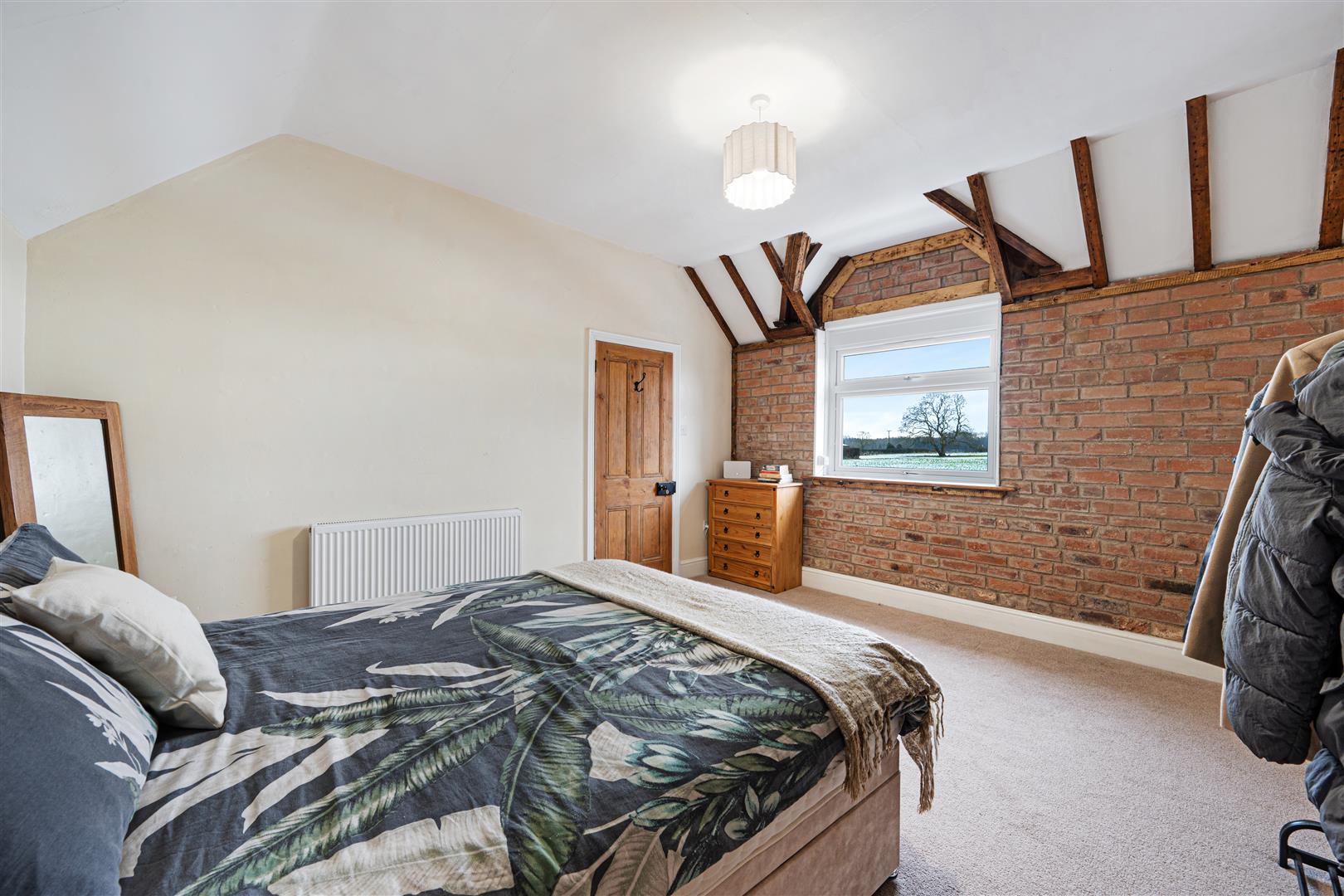 Property Image b22717f2-788f-4ead-87d7-613bbf792d04