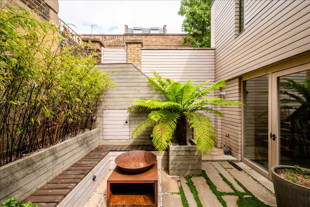 Property for sale, Warneford Street, E9. Decking