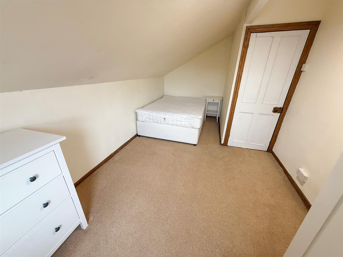Property Image b2511351-ebea-4e0d-a0df-c2f510eec619