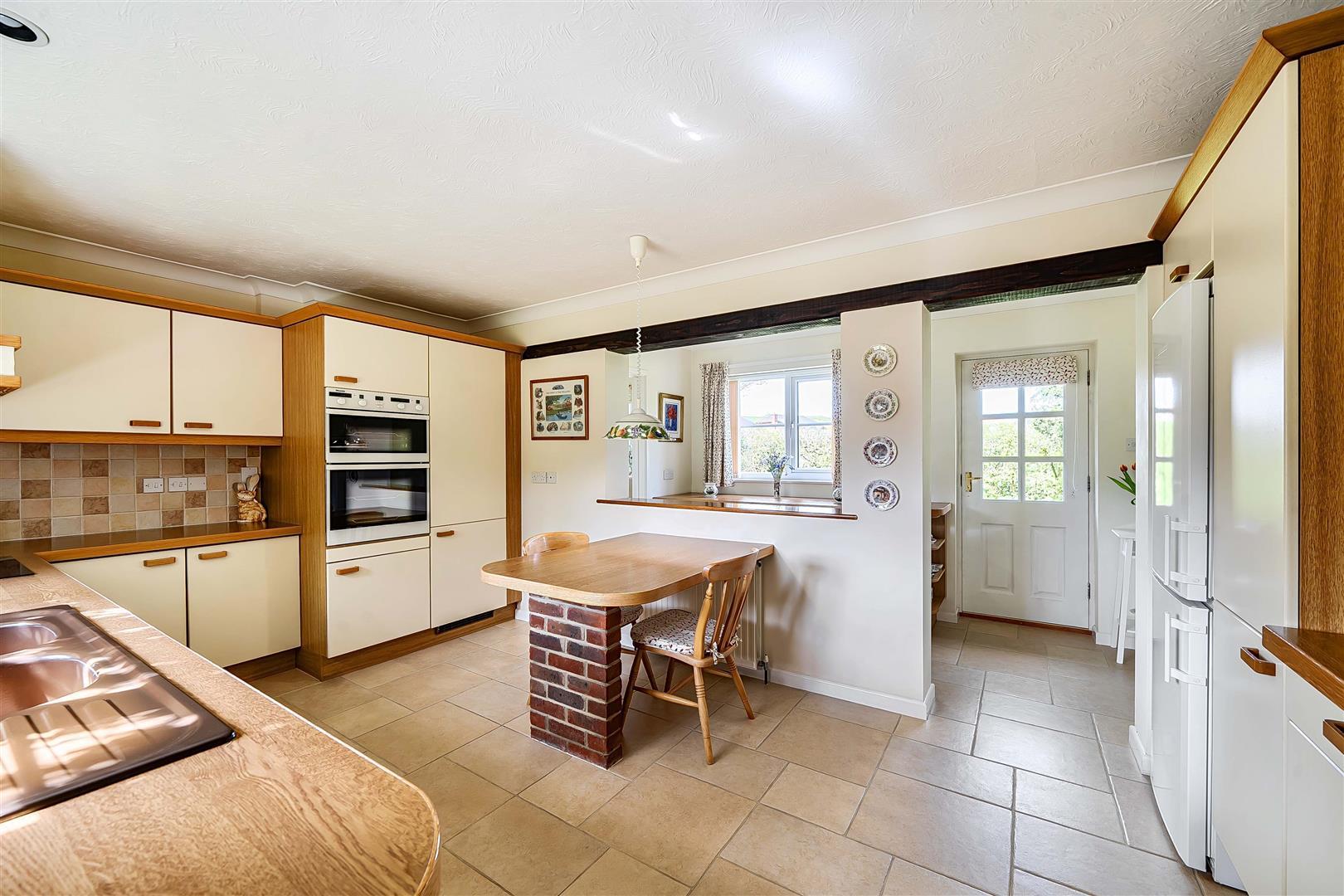 Property Image b2565cd8-538f-42c2-9687-32907ec056af