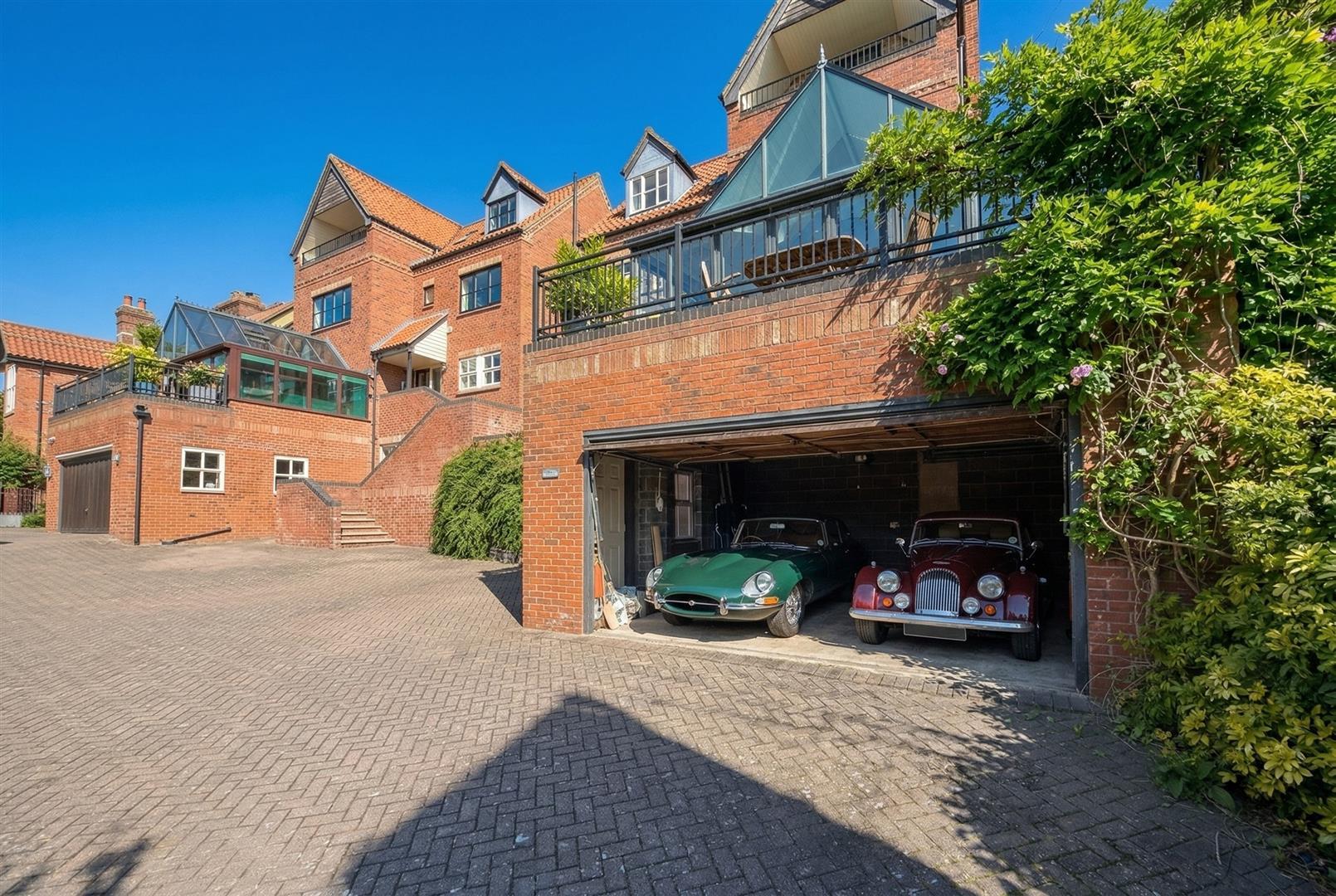 Property Image b2578be0-aa8c-45ee-80bc-54fba627b079