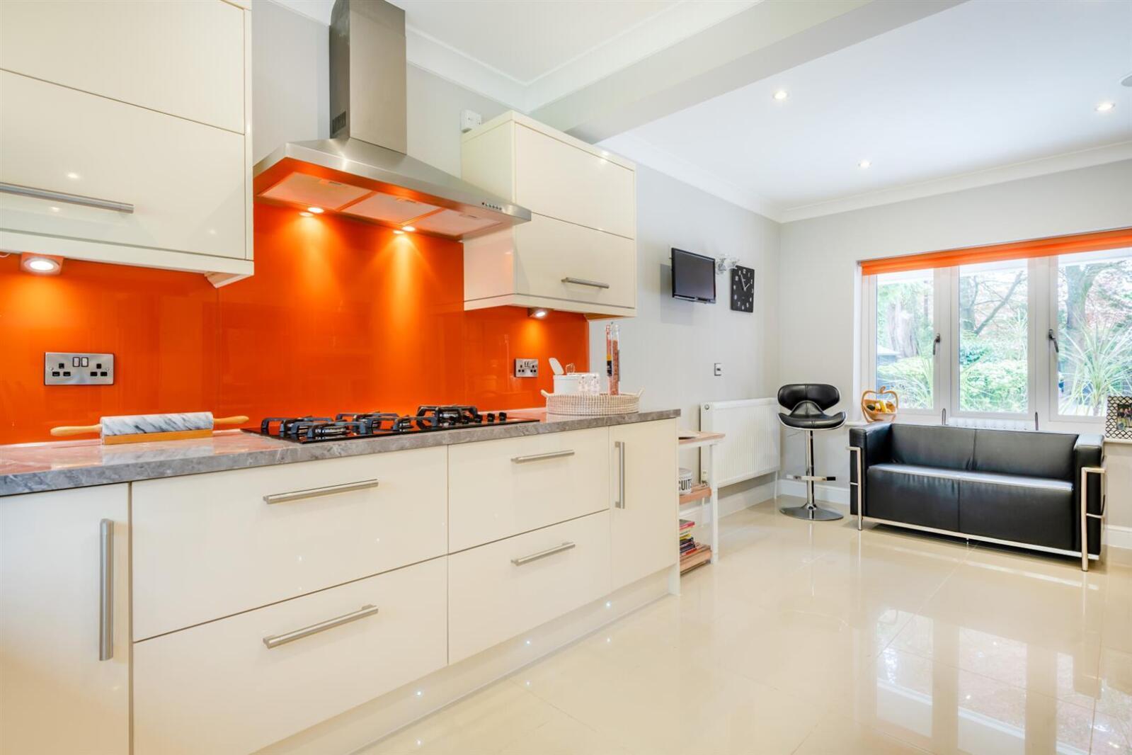 Property Image b25dcd72-e7cd-4e9d-b04b-62485b2c874b