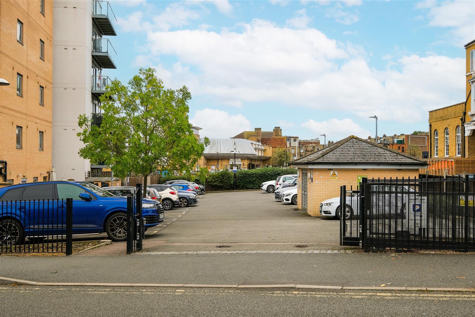 Property Image b25e9e7c-665c-4743-8494-fc9718b32d05