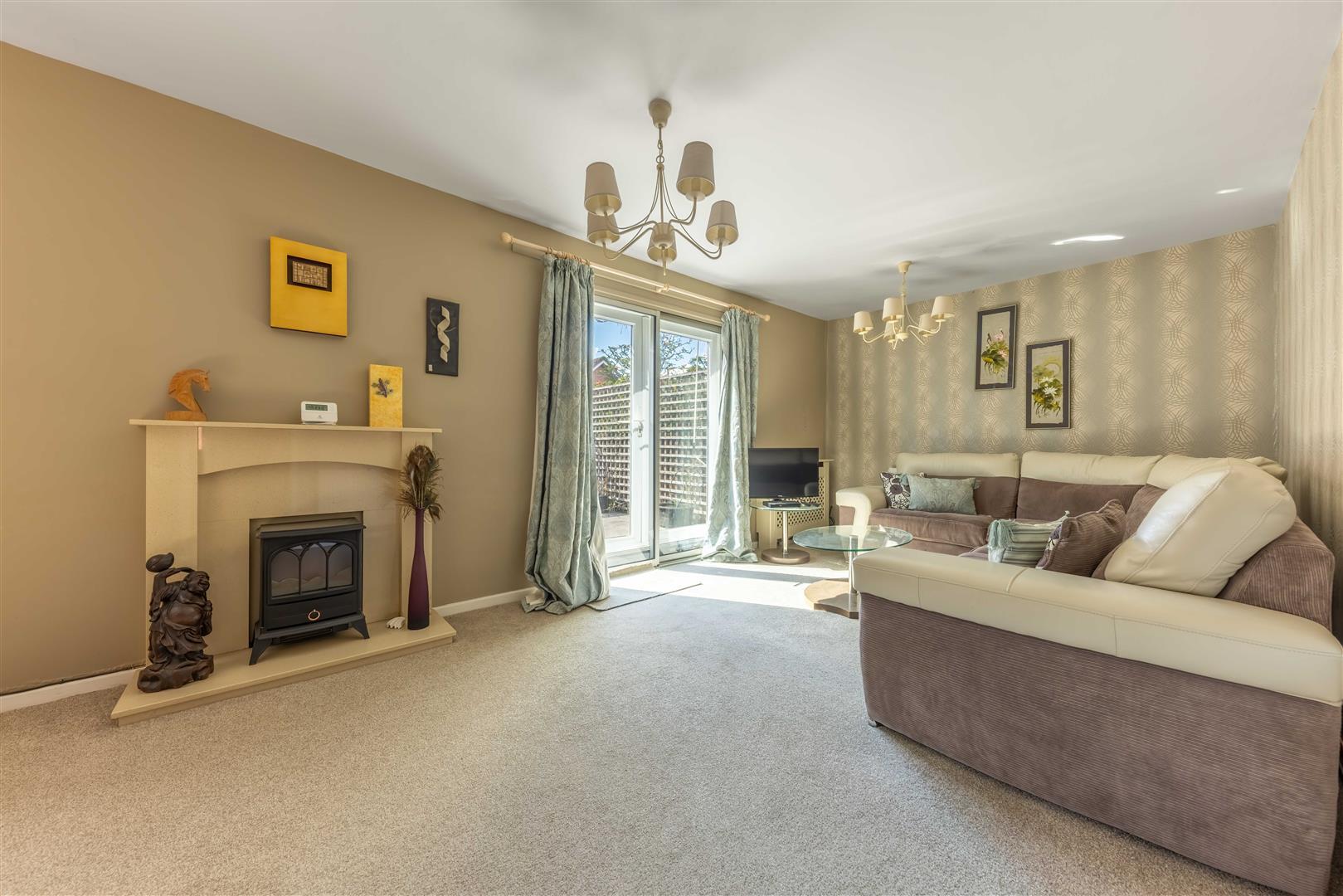 Property Image b2639a84-c571-4cf5-a6ff-0e92385a040f