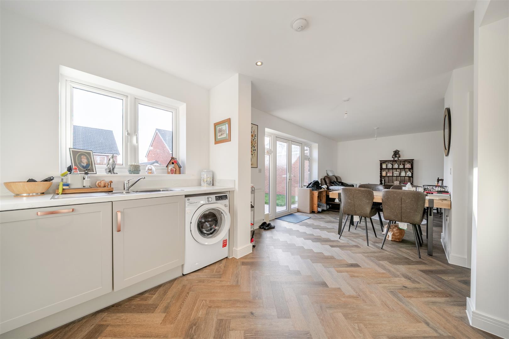 Property Image b26c38a3-6025-4dc0-a8ca-57eb4596f5ad