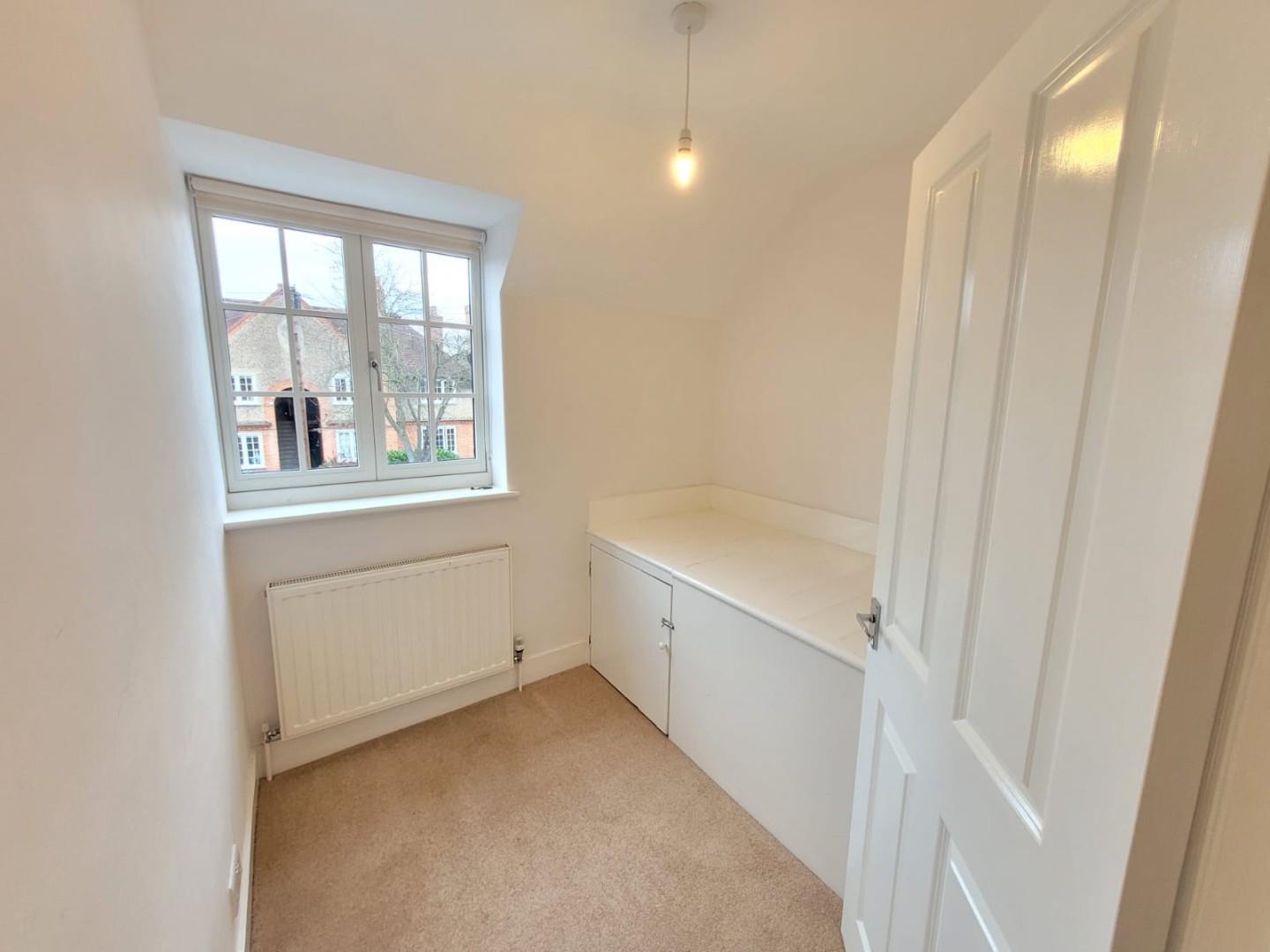 Property Image b26d9647-43b3-4091-adeb-8e5609d3ab83