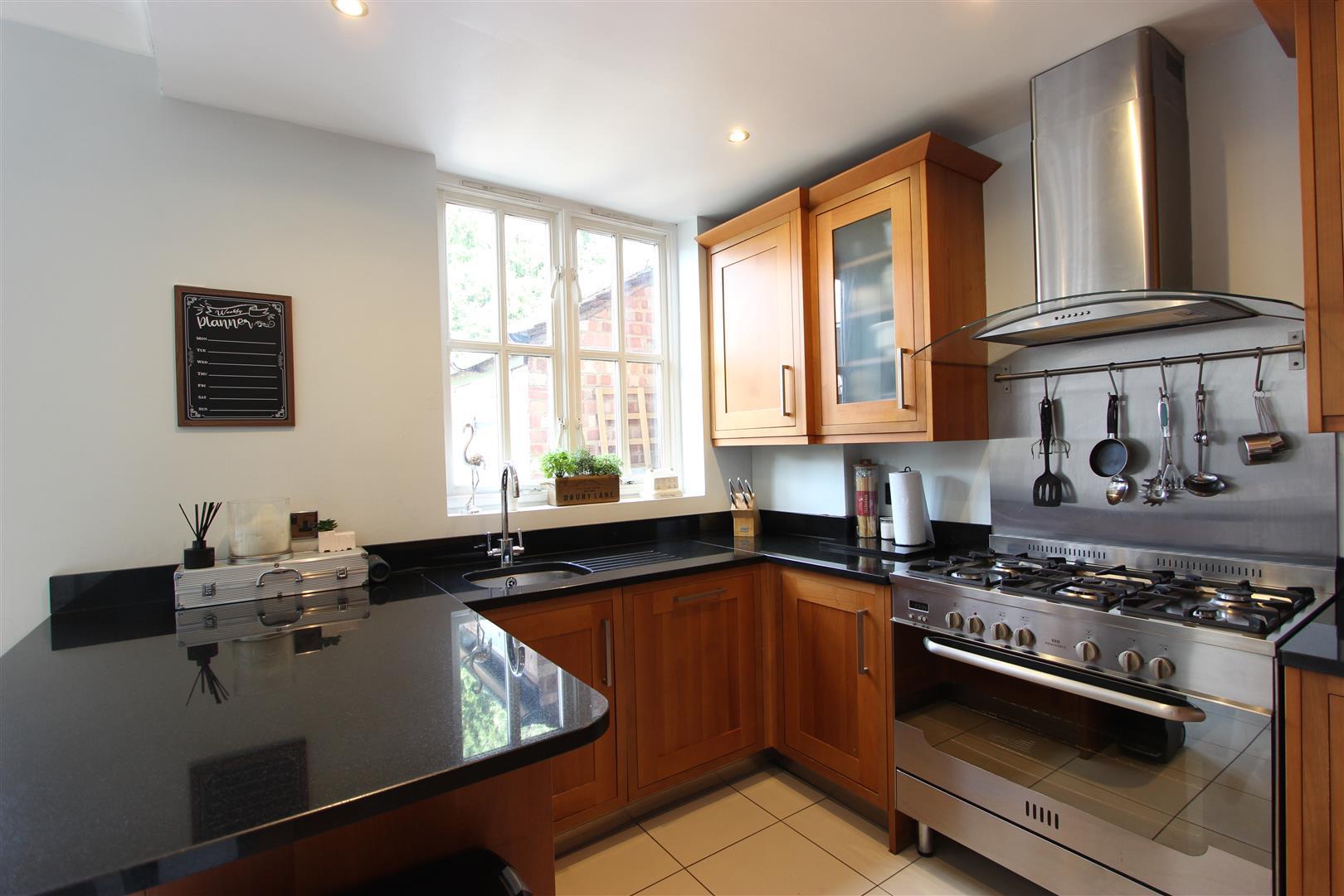 Property Image b2746071-b5fe-4b65-b9a6-1a881395f980