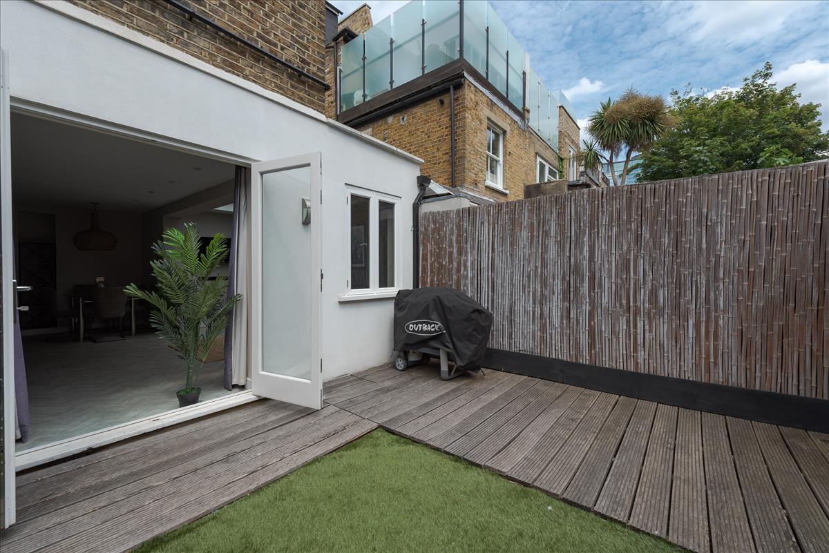 Property Image b279eccf-be86-4410-91f3-7ddf608b8c60