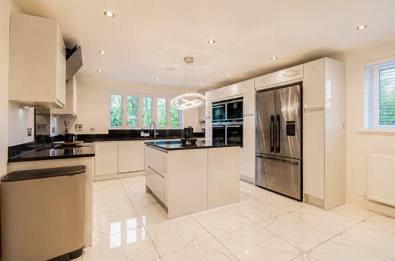Property Image b27e77aa-489f-4865-80e6-5a8c8acccfa5
