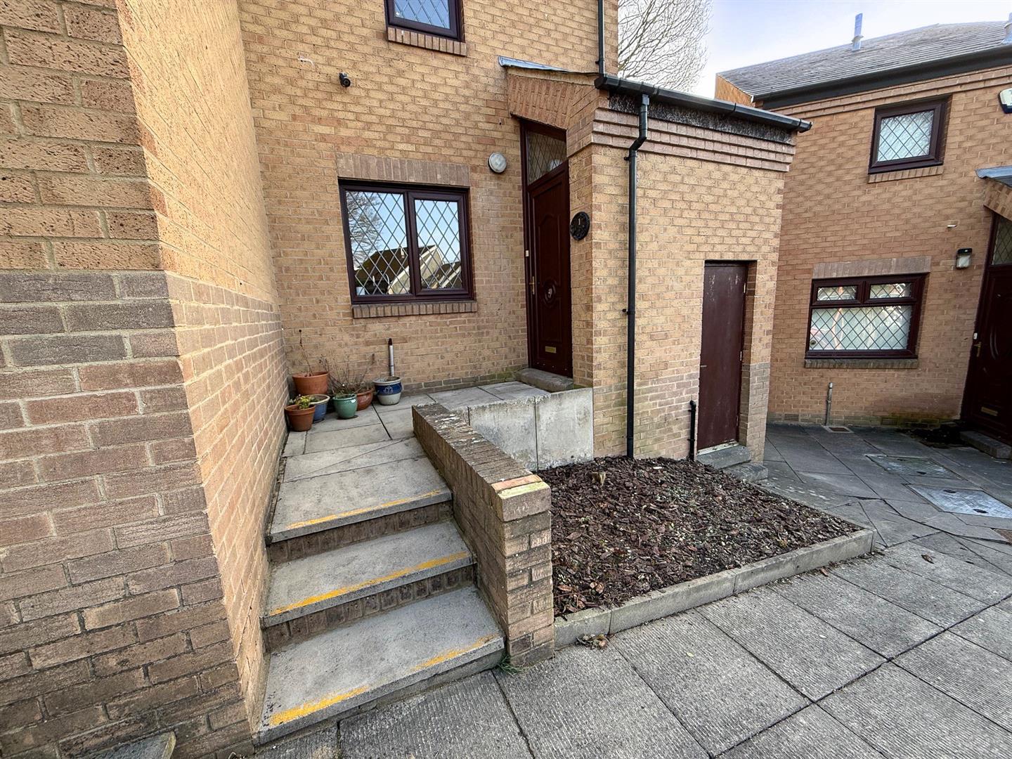 Property Image b281fb7d-e569-4de2-8f25-ff3db28f099c