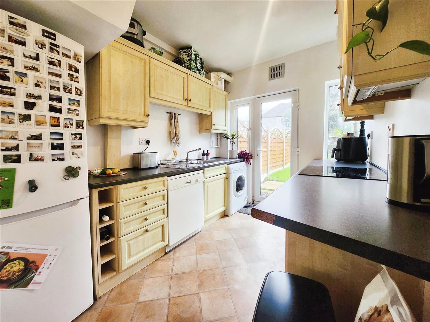 Property Image b28268c3-dc12-4fc9-884c-7980c7eb7f19