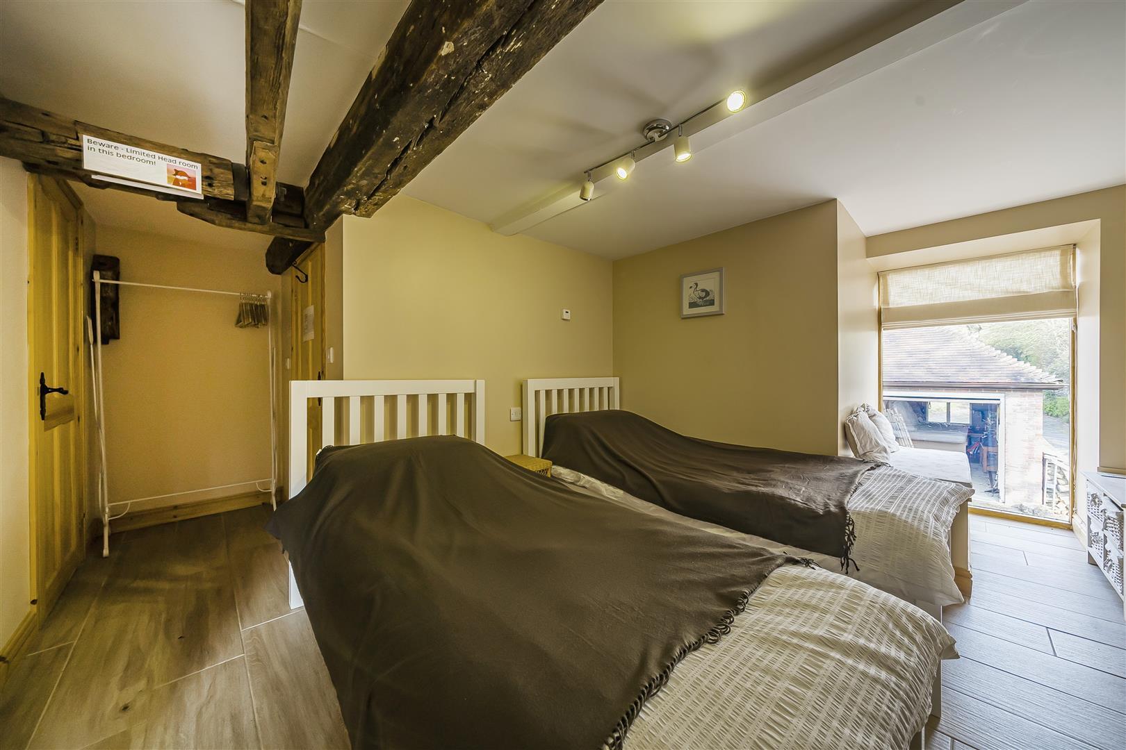 Property Image b2858093-9bc7-4a9b-80c1-279c8a95e2d1