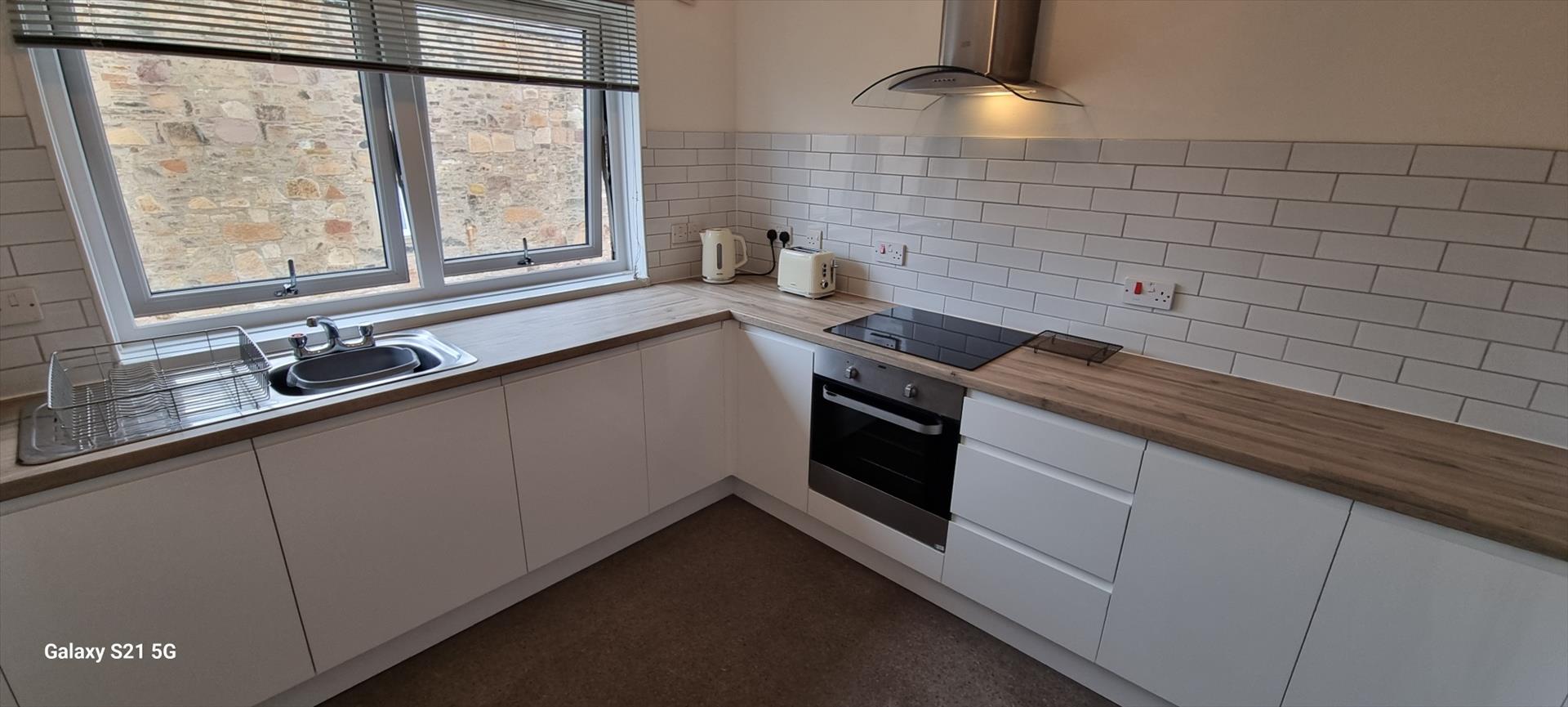 Property Image b28652a9-dc2f-4f17-91ef-5c40ded6d926