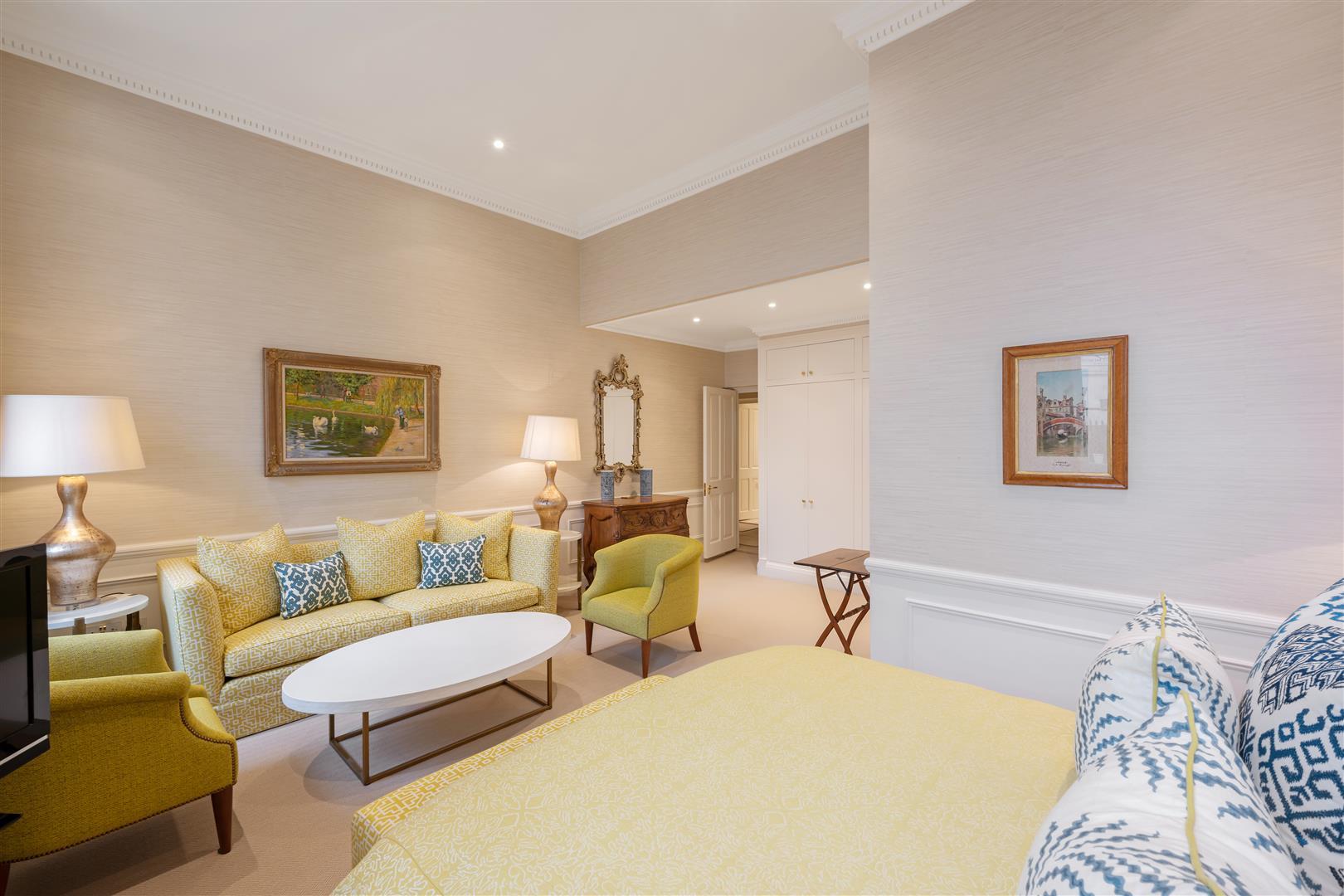 Property Image b28b1d19-48ec-43ee-b653-338ff68b950c