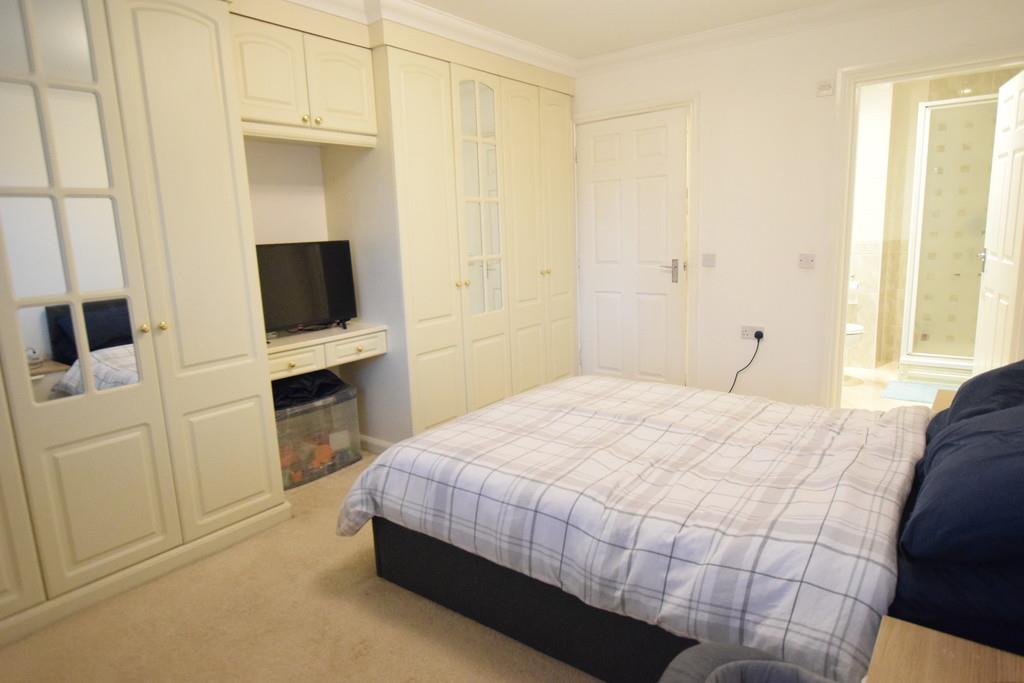 Property Image b28df85b-98ae-40fd-b6b1-e8ef54606222