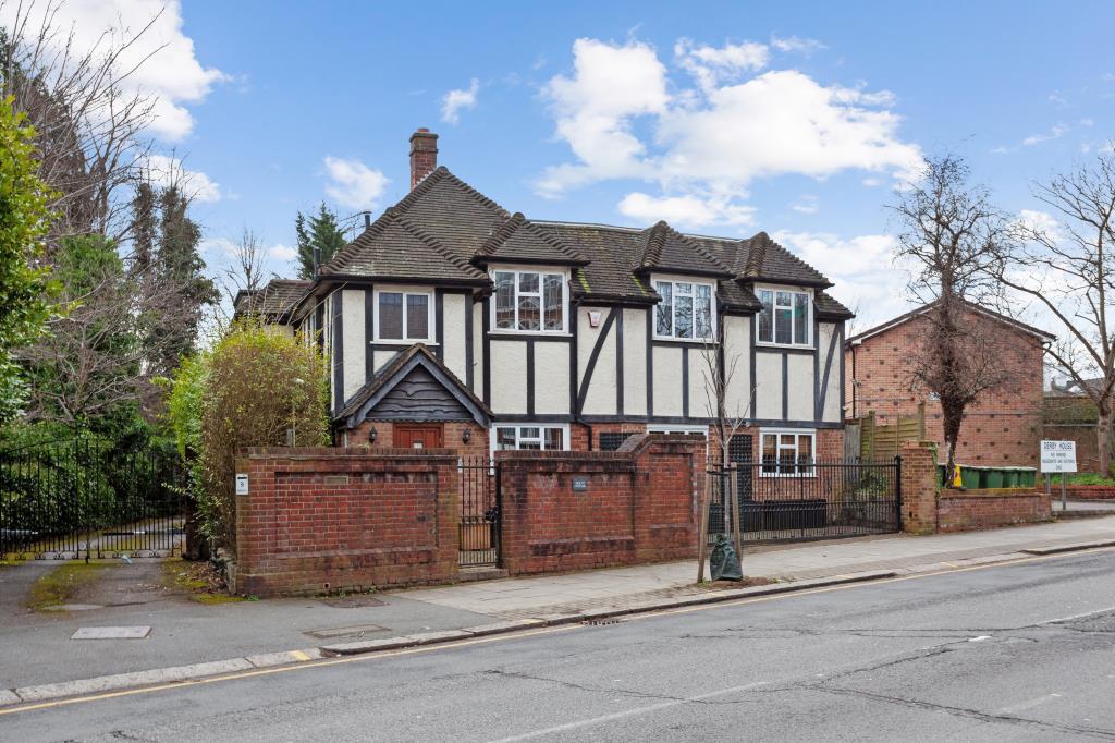 Property Image b298a1ed-77a1-427e-aeb3-b1e757e6fa4d