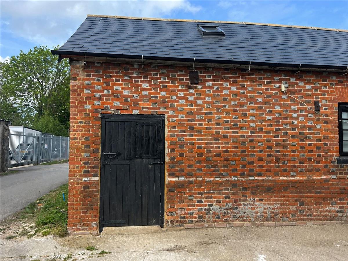 Property Image b2a1546f-3fb7-4189-bcfb-1fa3936bb4c4